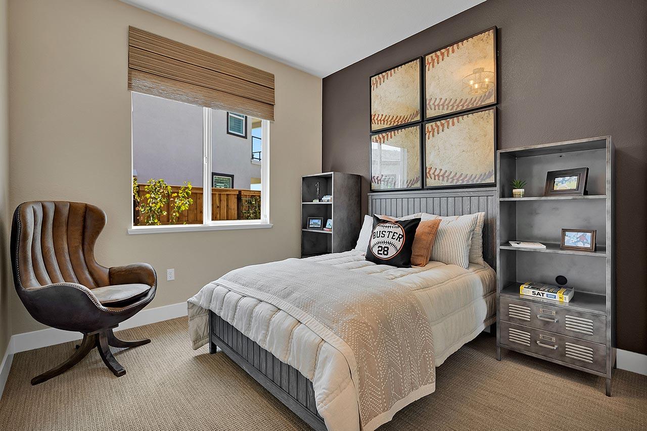 Kiper_SkyeAtRiverIslands_Res1-Bedroom2_7358-11x8_geo