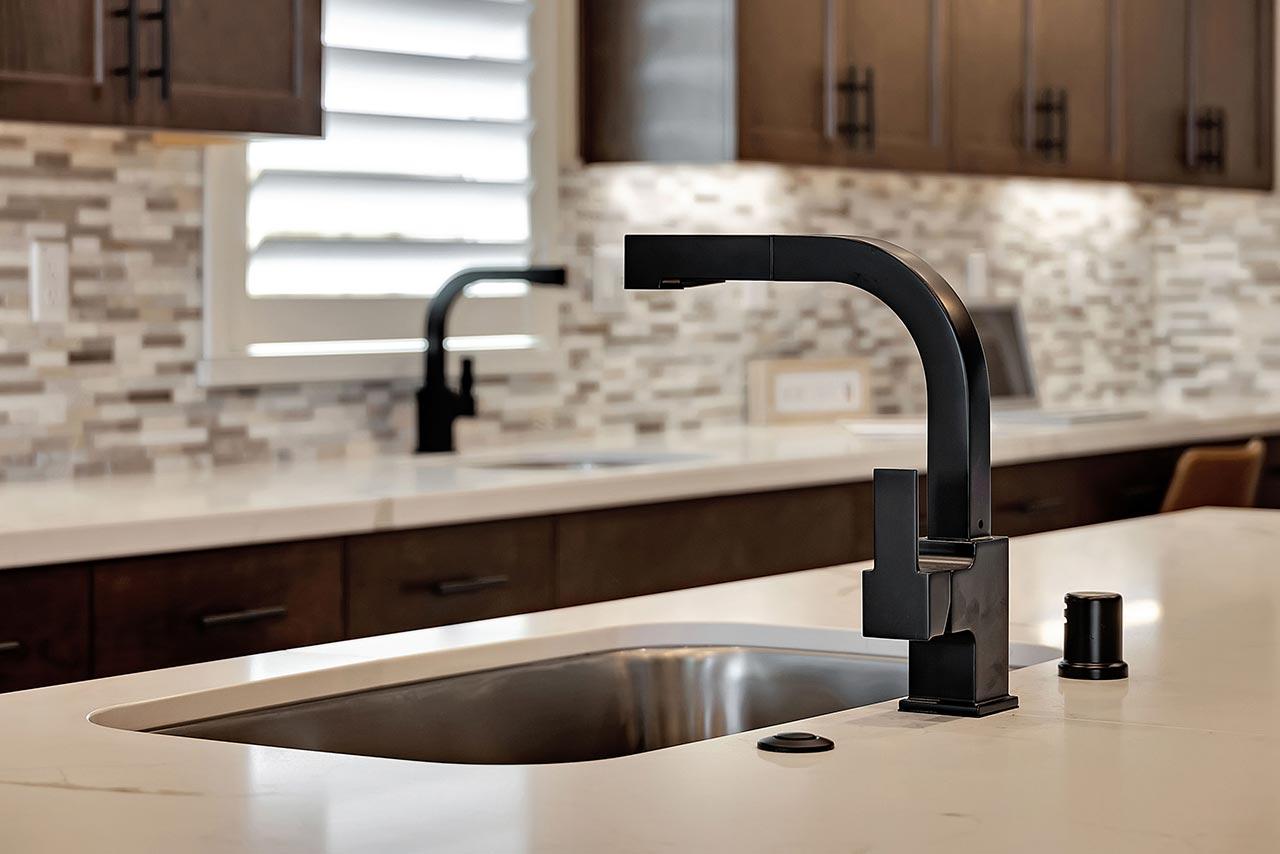 Kiper_SkyeAtRiverIslands_Res1-Sink2_2824-11x8_geo