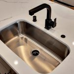 Kiper_SkyeAtRiverIslands_Res1-Sink_2814-11x8_geo