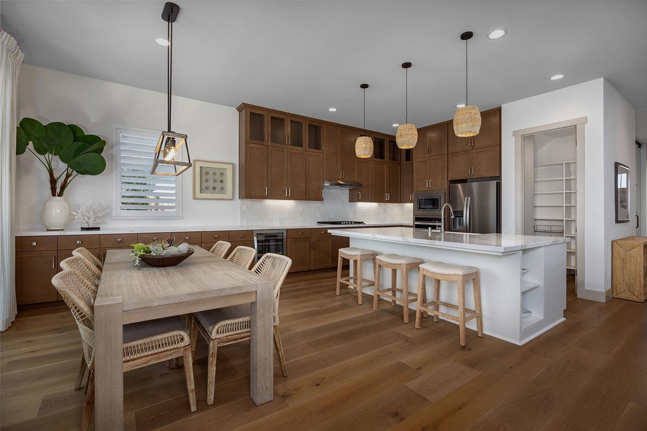 Kiper_SkyeAtRiverIslands_Res2-KitchenDining_8080b-11x8_geo