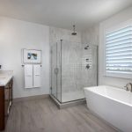 Kiper_SkyeAtRiverIslands_Res2-PrimaryBath_8360b-11x8_geo