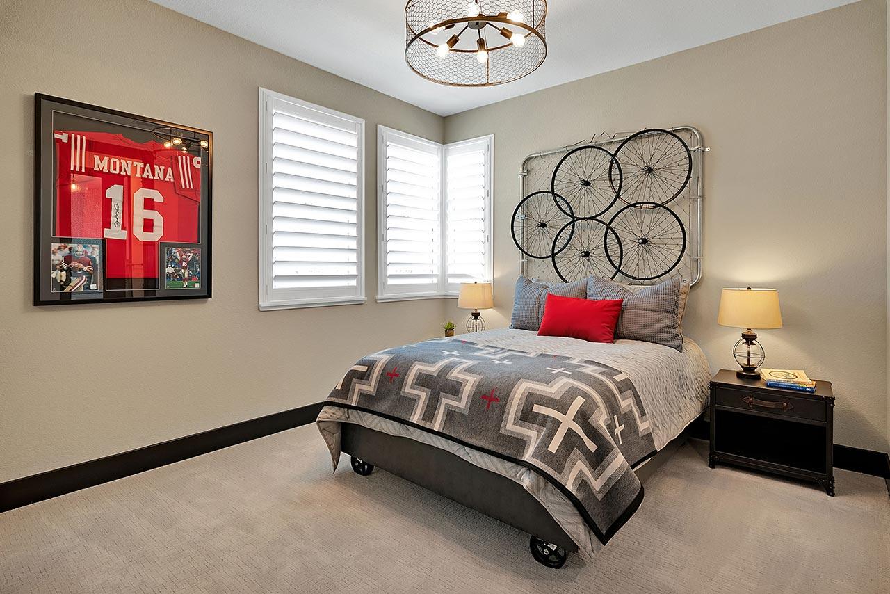 Kiper_SkyeAtRiverIslands_Res3-Bedroom_2127-11x8_geo