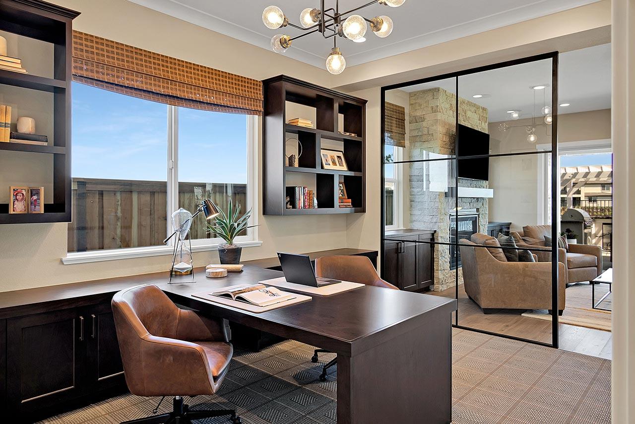 Kiper_SkyeAtRiverIslands_Res4-Office_2891-11x8_geo