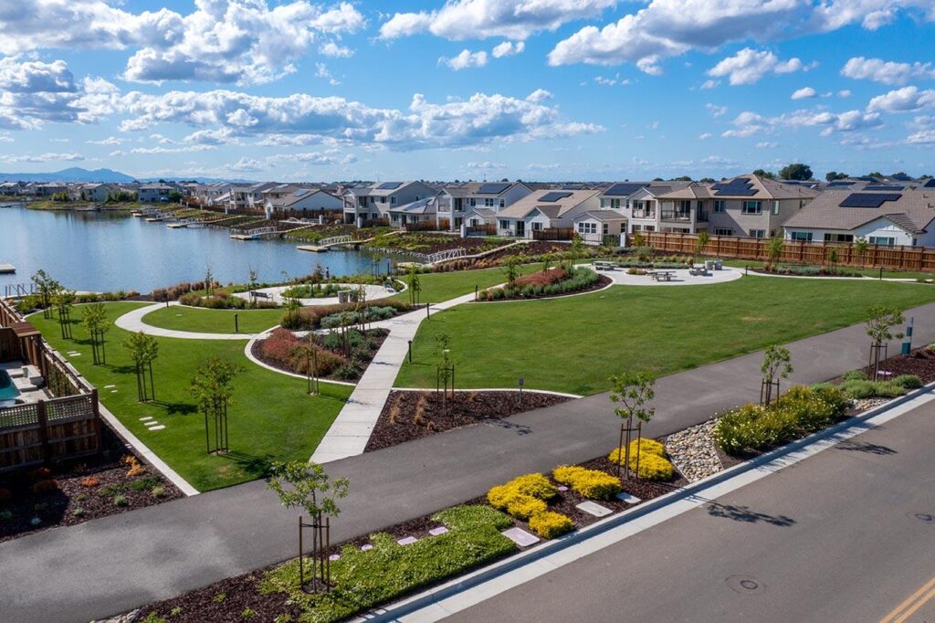 pocket park at river islands