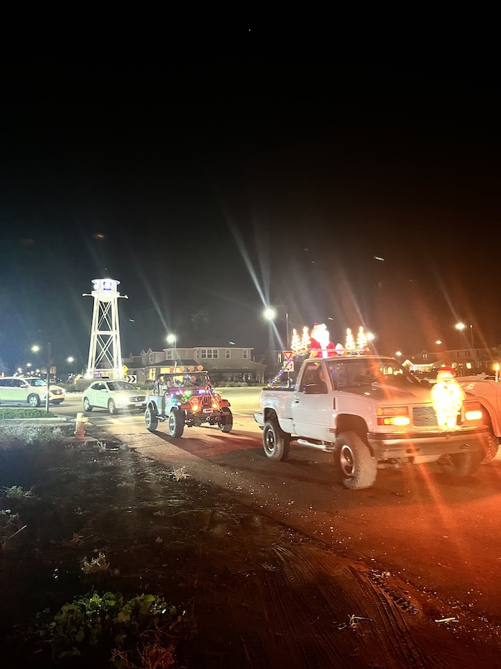 River Islands Community Christmas Parade, Holiday Light Parade