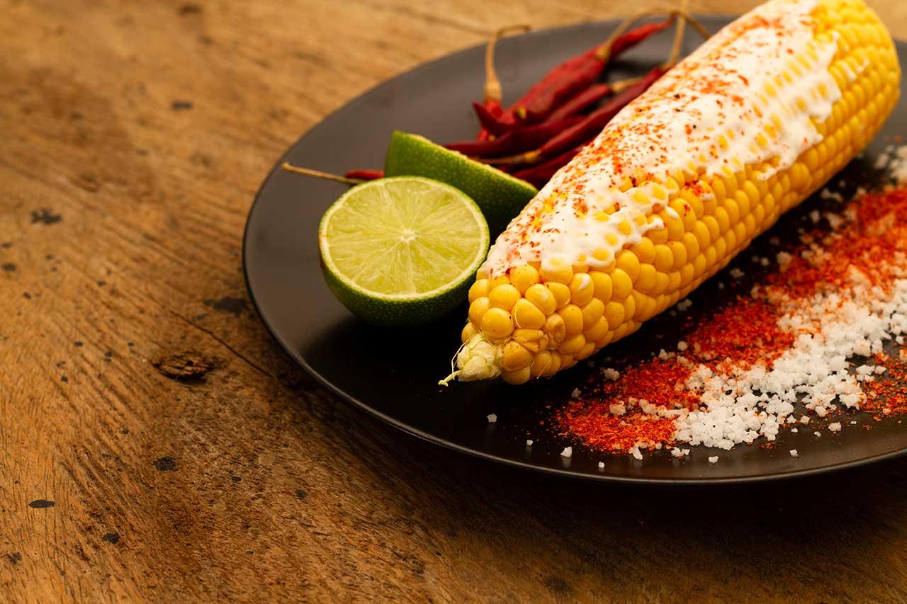 RI_Blog_InSeasonRecipes_2023-09-11_Corn_1280