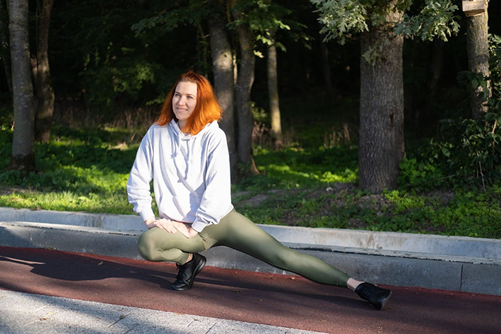 women stretching