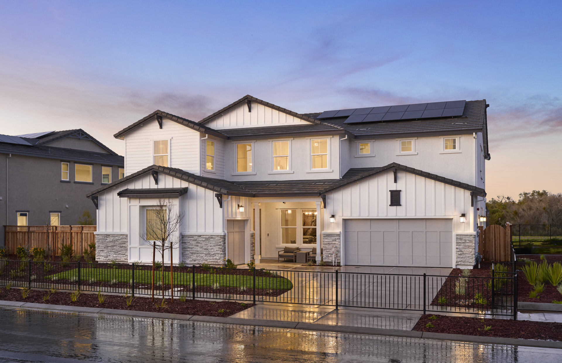 Pulte_TheShores_Plan3_ExteriorTwilight
