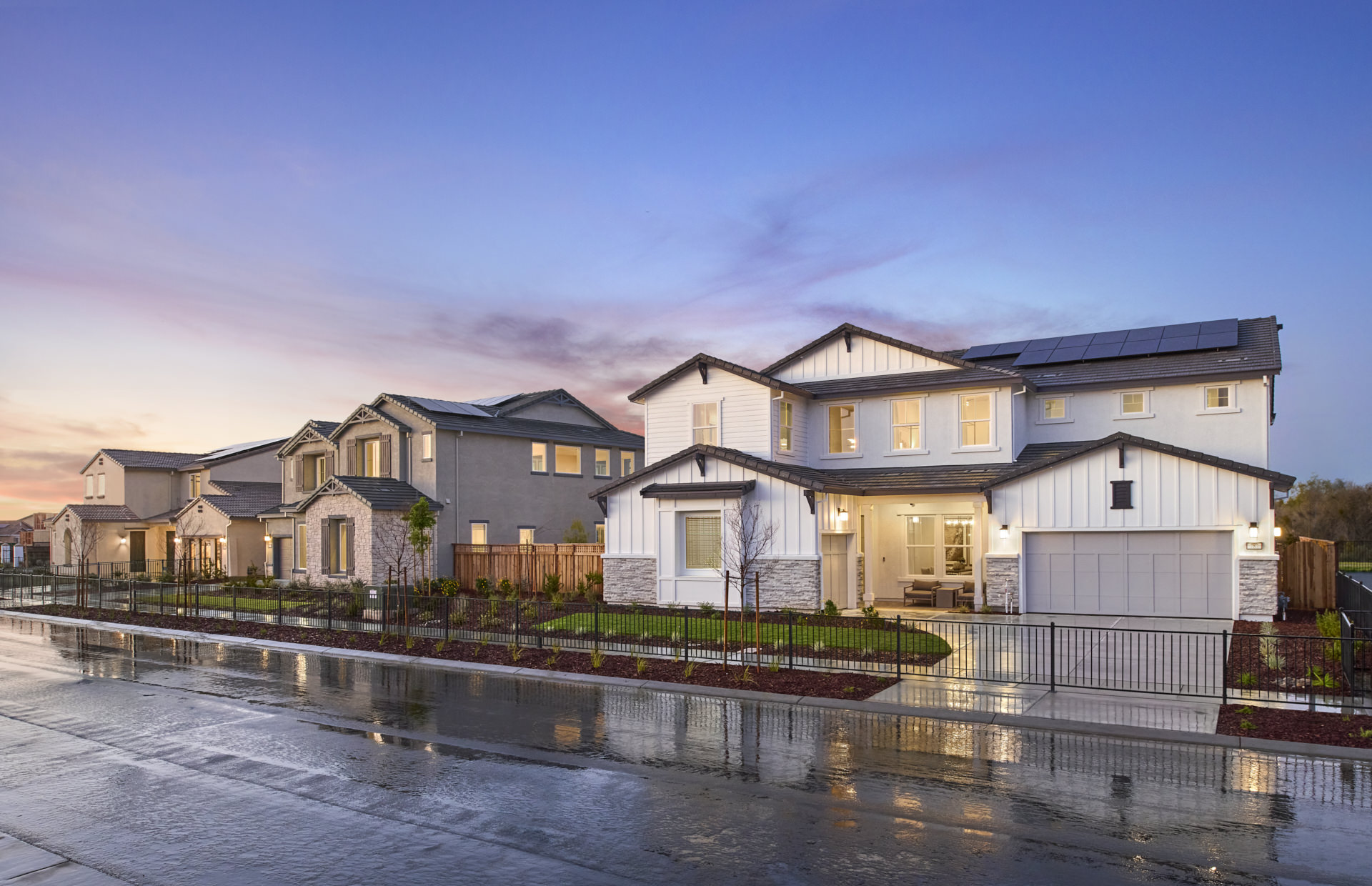 Pulte_TheShores_StreetScene_NeighborhoodHeader