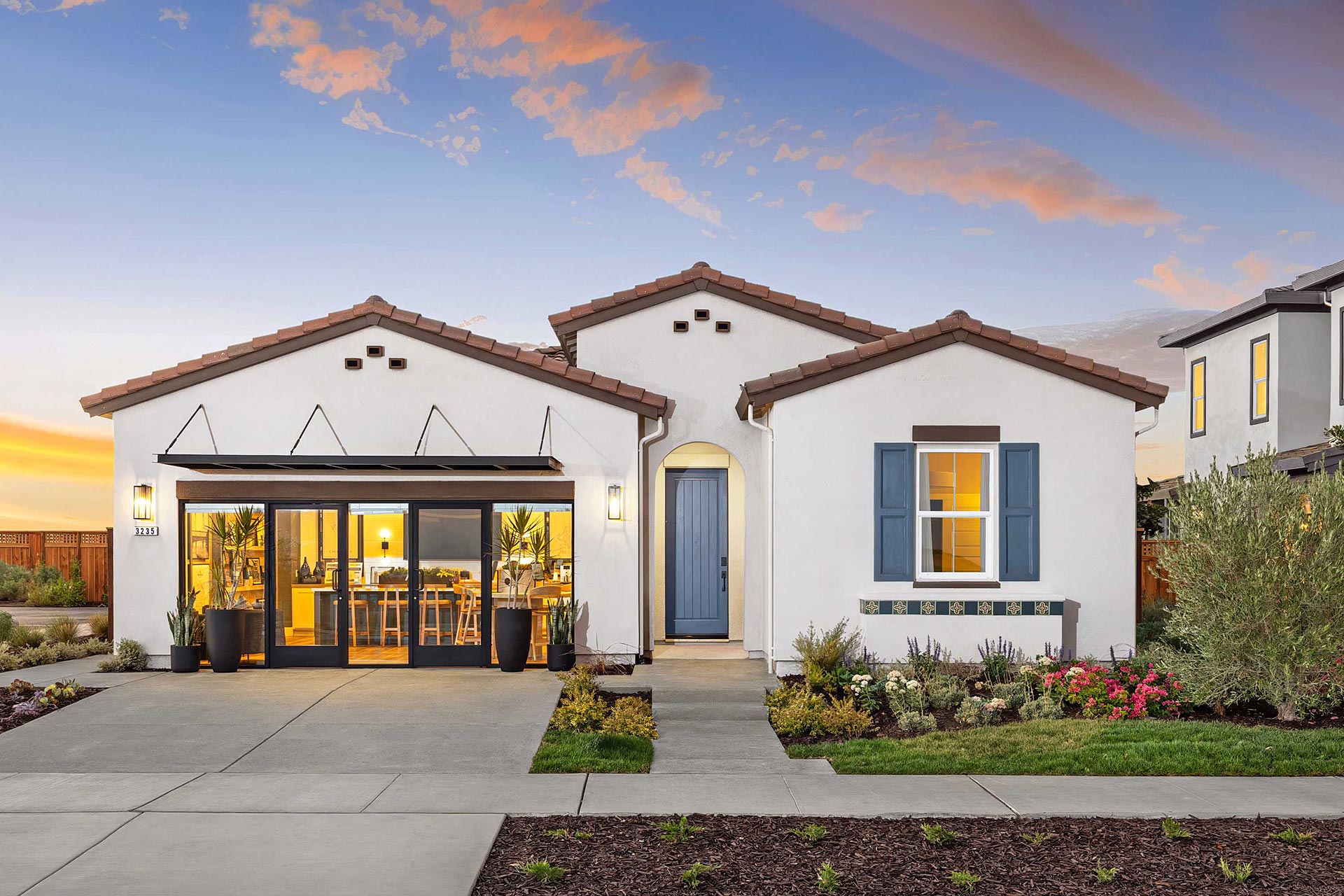 VanDaele_Westwind_Residence1_ExteriorTwilight