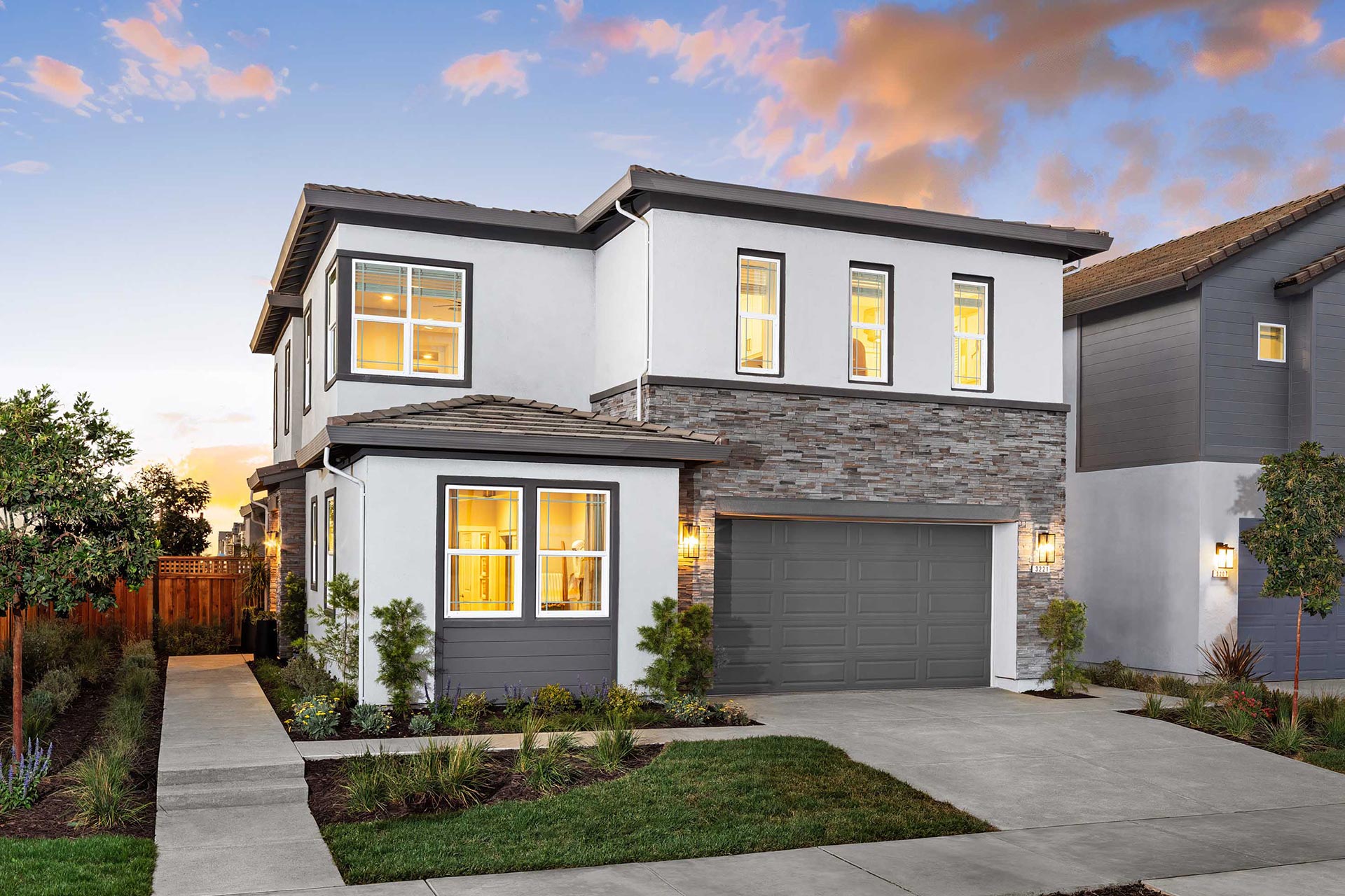 VanDaele_Westwind_Residence2_ExteriorTwilight