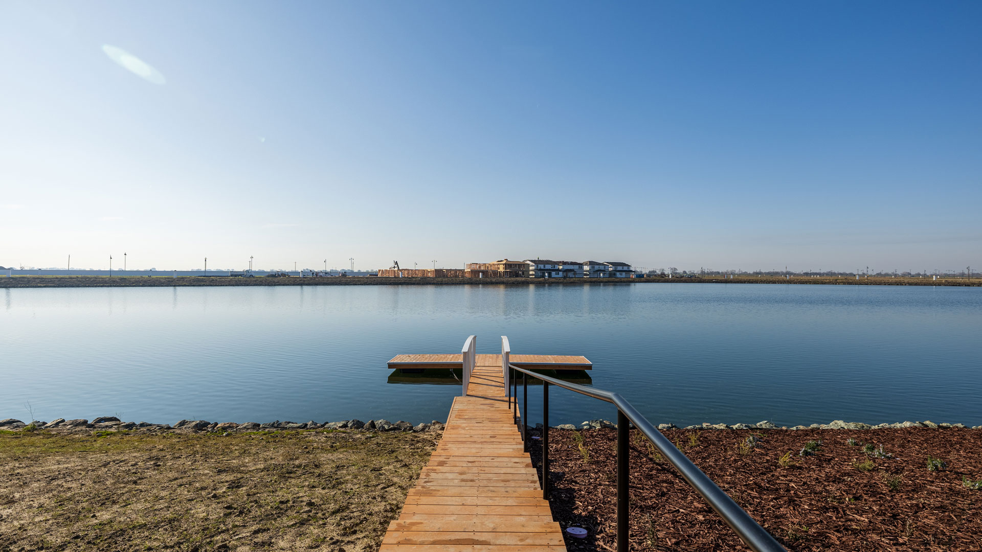 Lacewood-dock