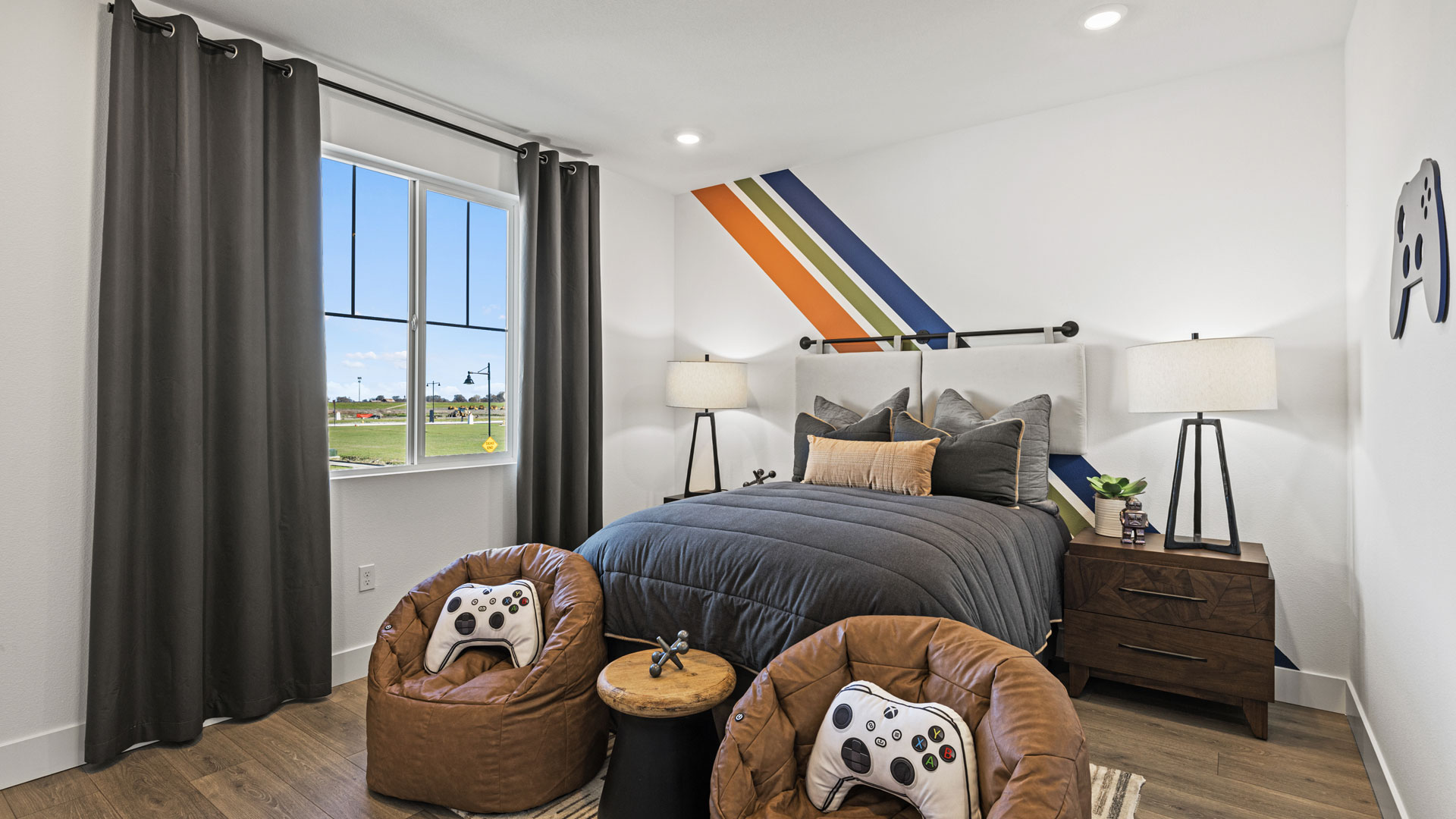 Lily-Bedroom-2
