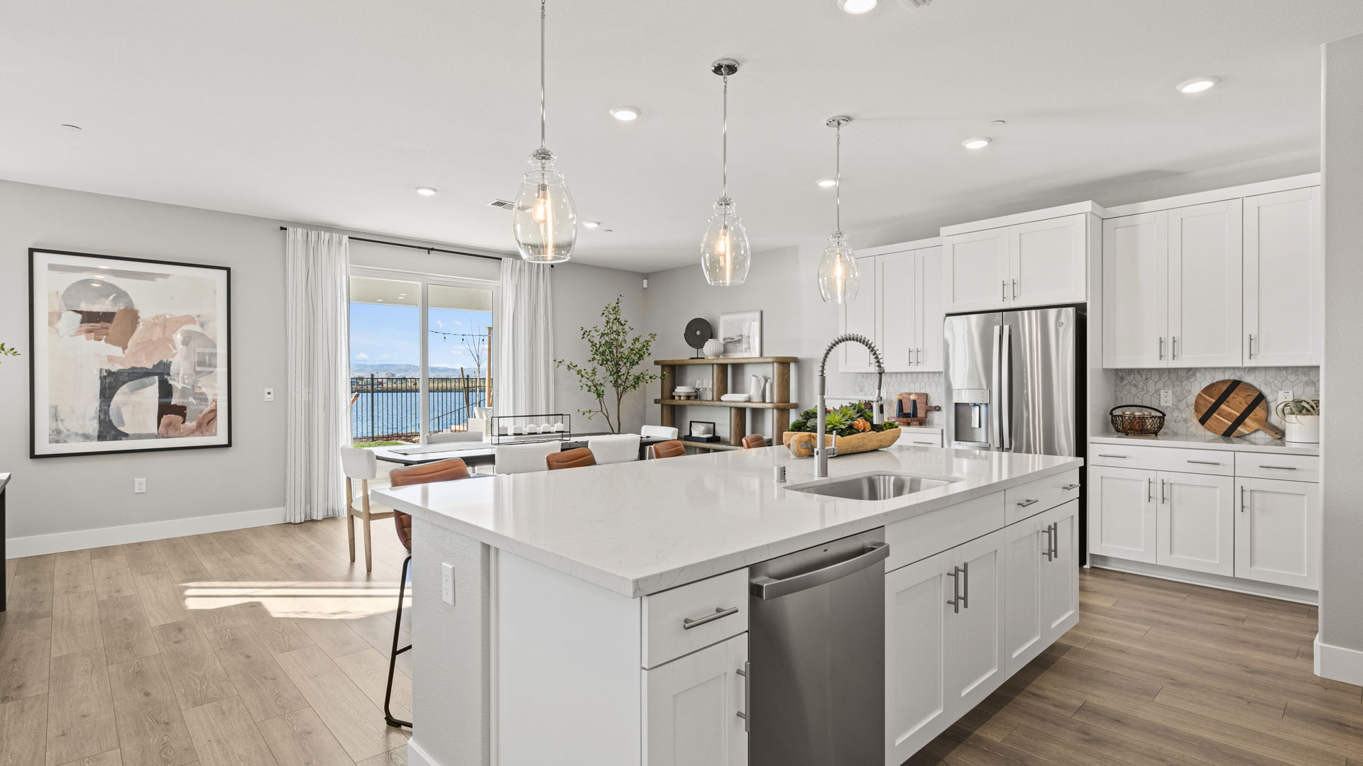 Lily-Kitchen-Dining-2