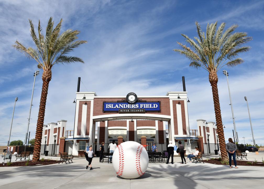 Islanders Field Grand Opening at River Islands